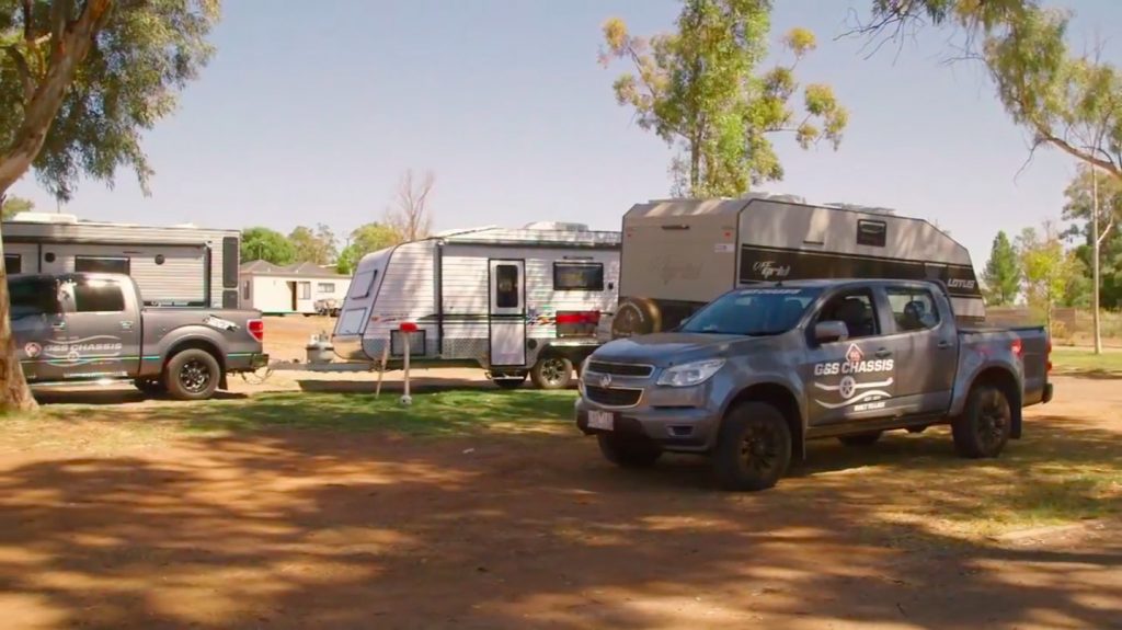 Shelter from the outback heat at a leafy campsite in Lakeview Caravan Park