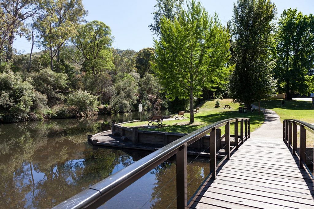 Walk your way to Bright's beautiful communal areas